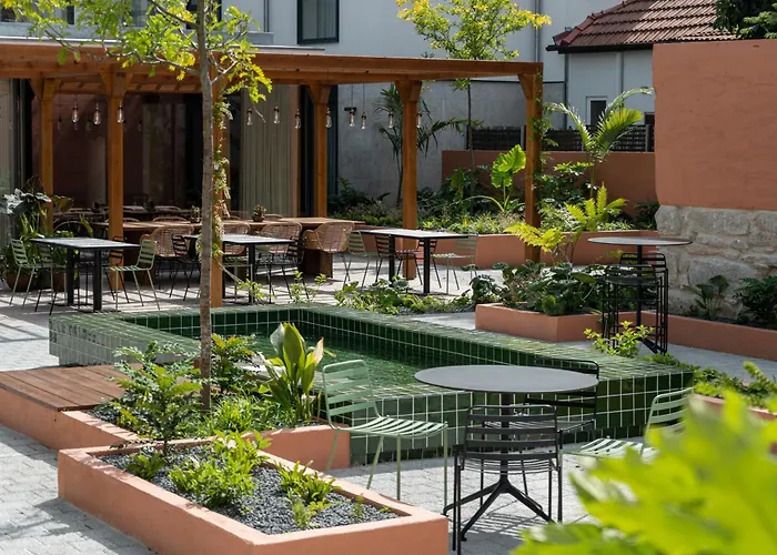 Editory Garden Porto
